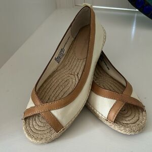 Tommy Bahama Peep Toe Espadrilles